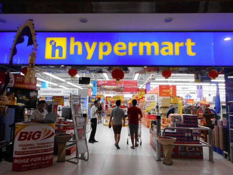 Supermarket & Specialty Shops