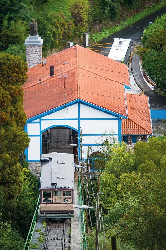 Unique Horizontal Cabins