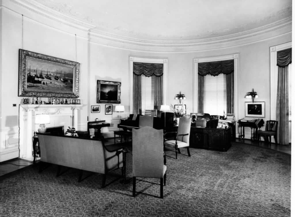 Decision Room