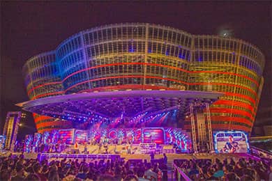 Outdoor Performance Ambiance