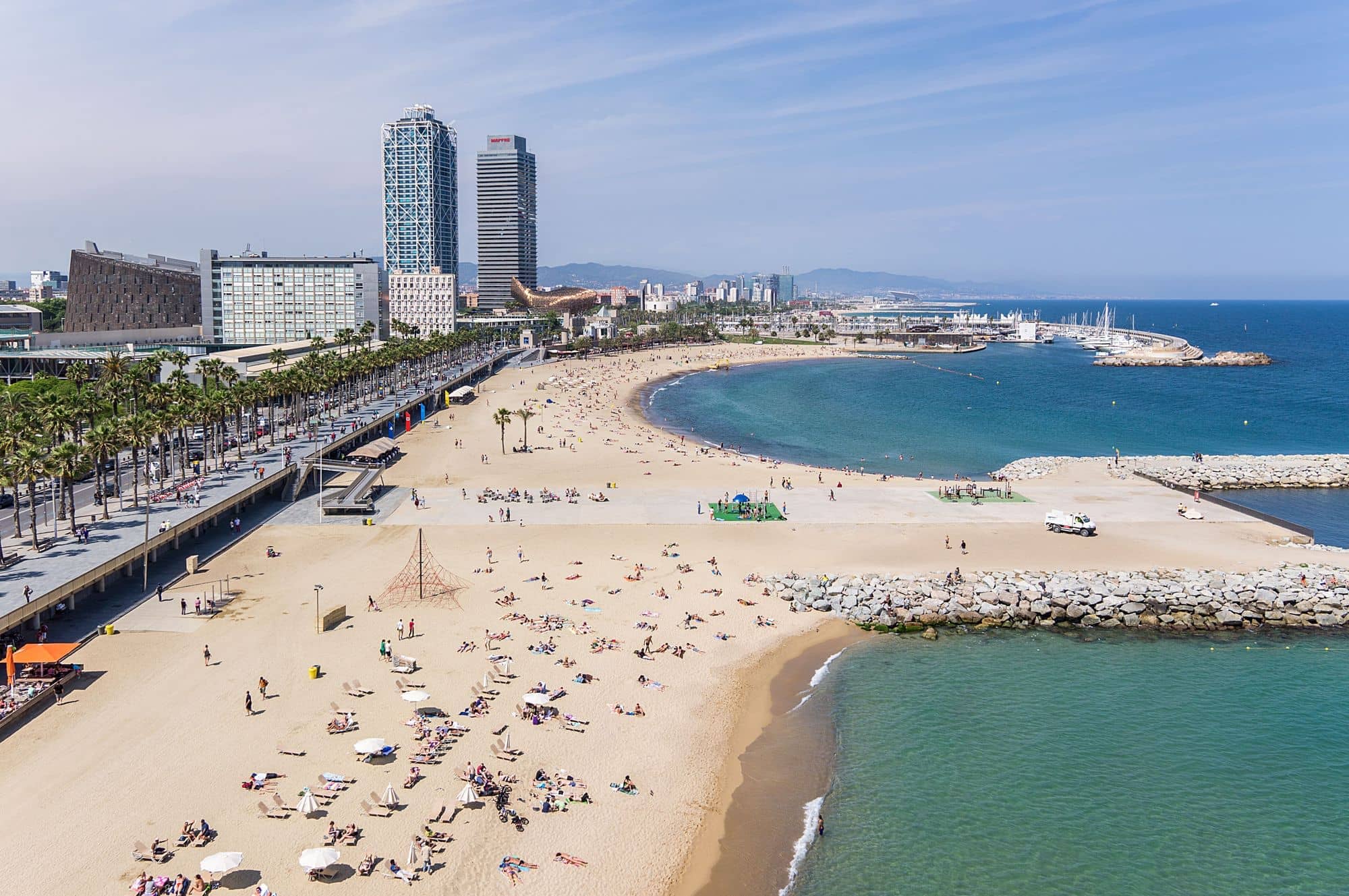 Chic Beach Clubs & Restaurants