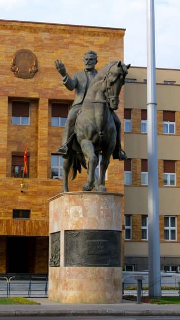 Statue of Nikola Karev