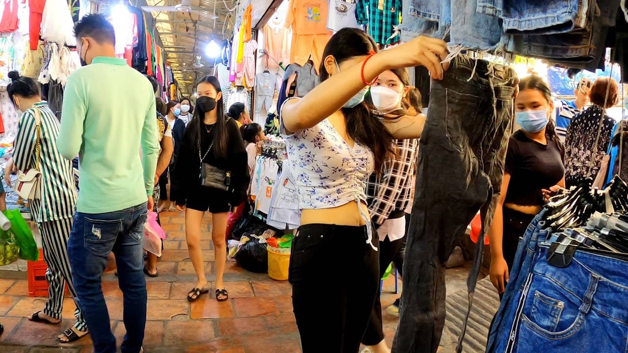 Second-Hand Clothing Gems