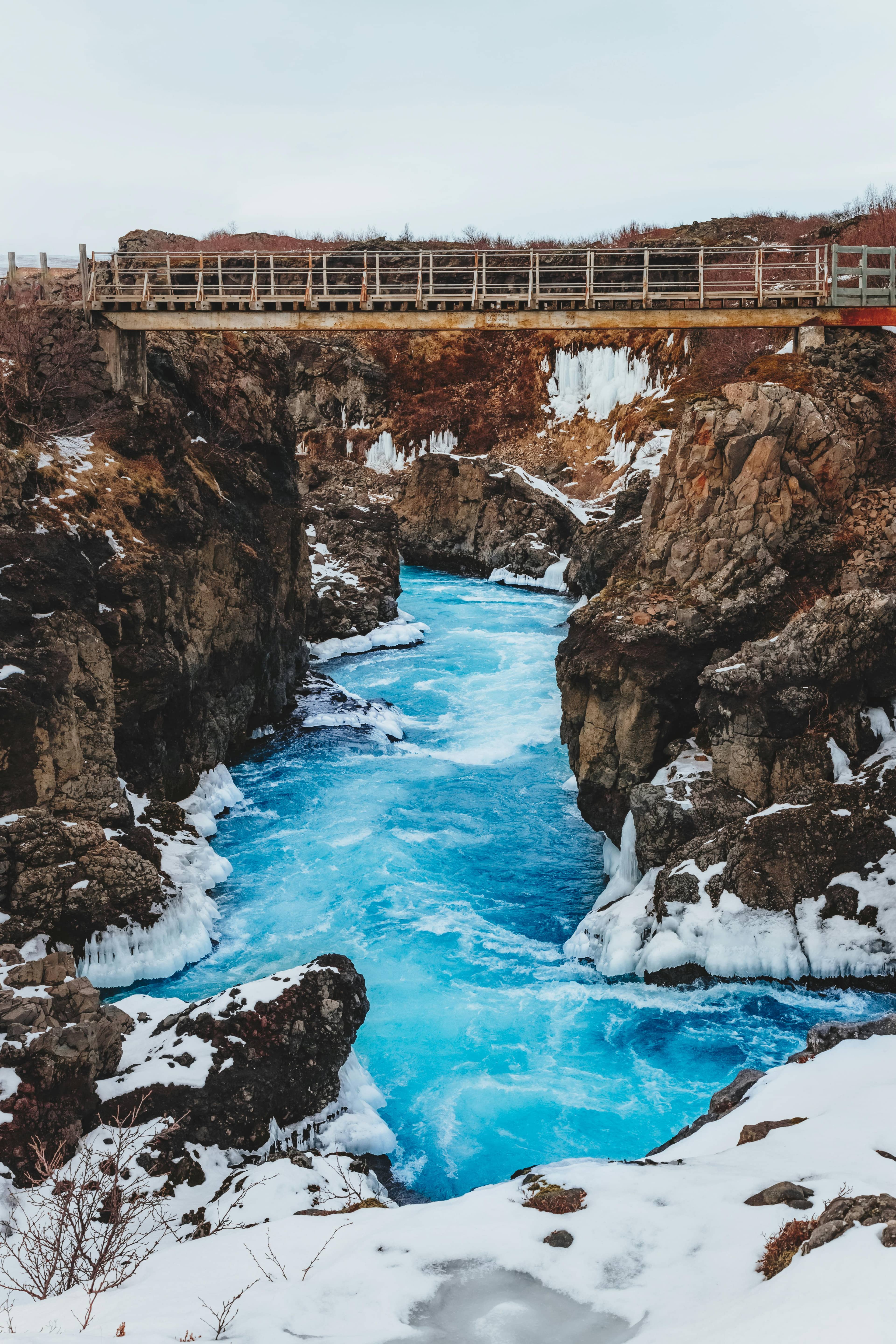 Barnafoss's Powerful Currents