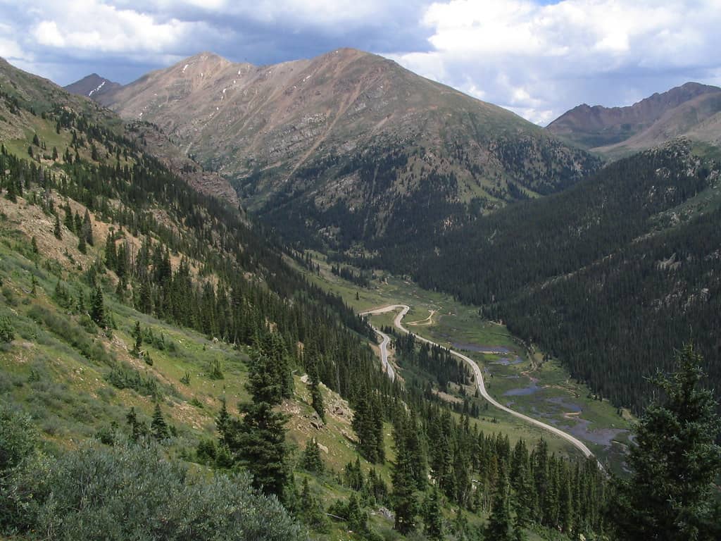 Twin Lakes Views