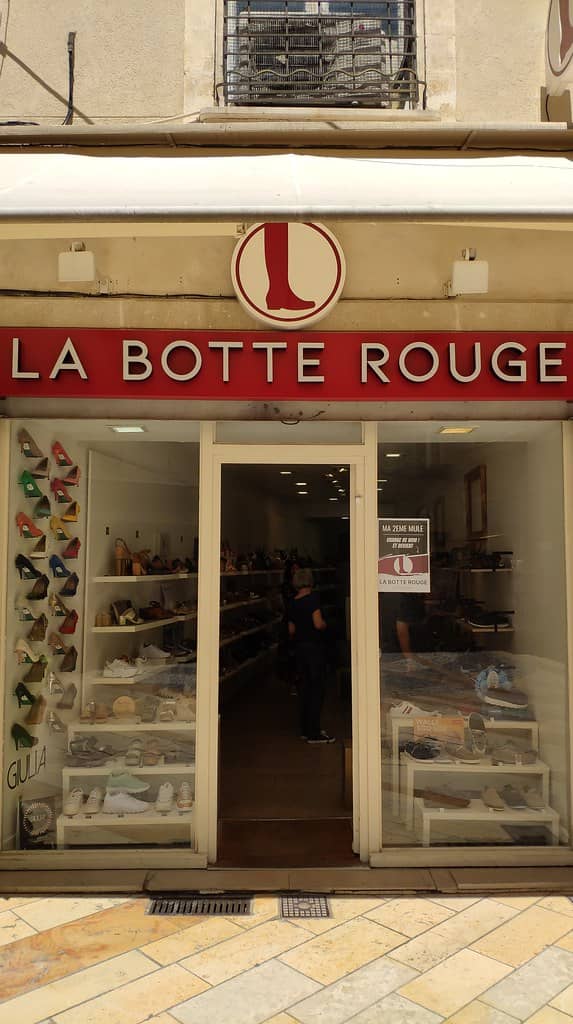 Artisan Shops and Boutiques