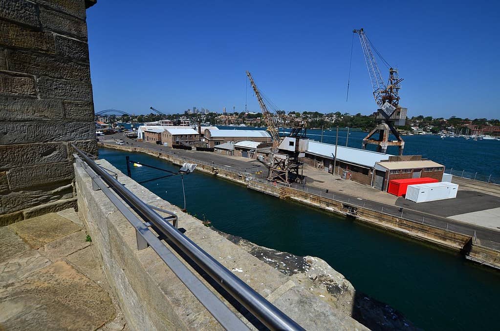 Shipyard Cranes & Dry Docks