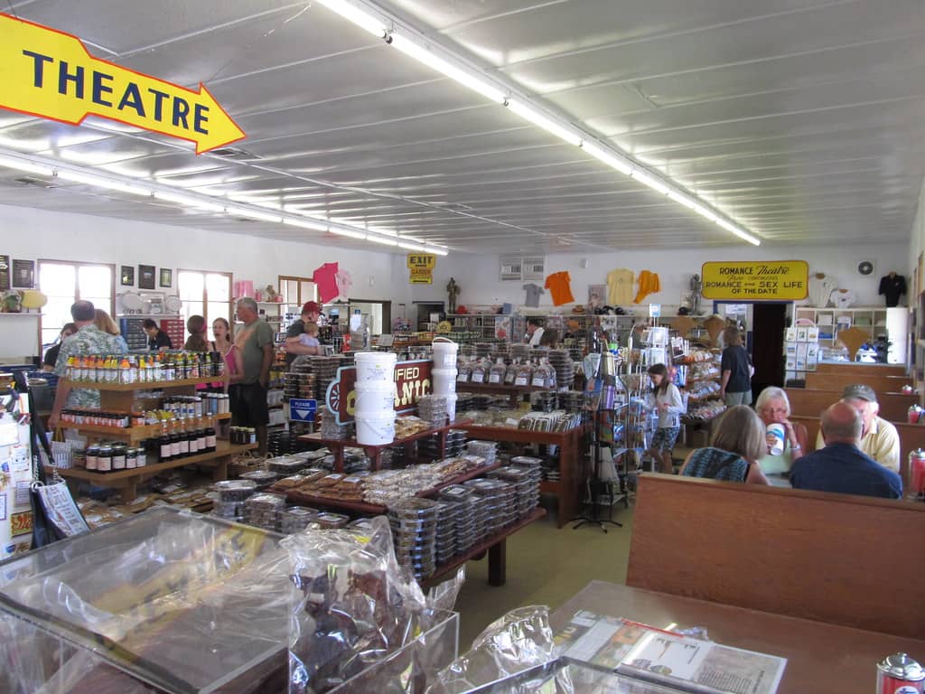 Date Tastings & Gift Shop