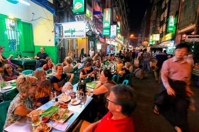 Downtown Yangon's Evening Buzz