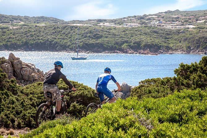 Exclusive Jacuzzi and Pool Access