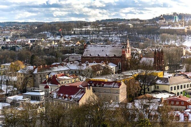 Proximity to Uzupis