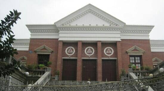 Peaceful Park Setting