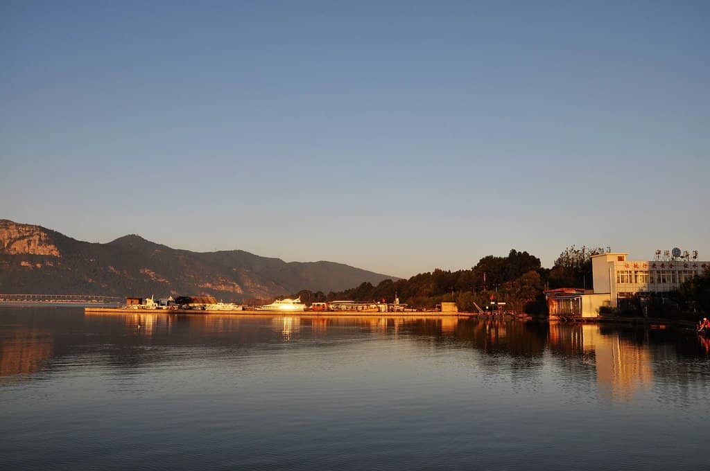 Dianchi Lake Views