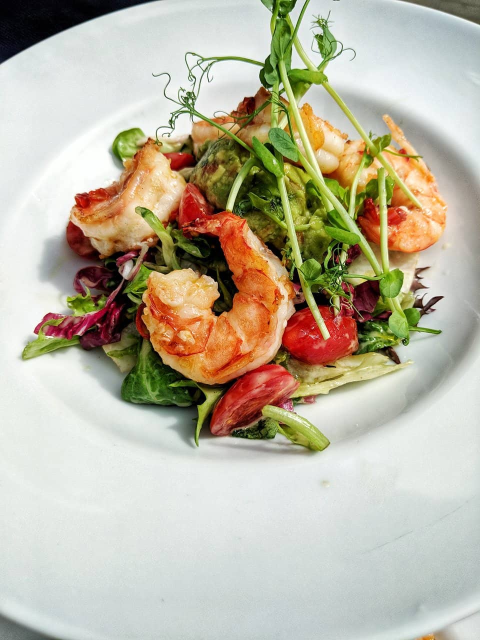 Elegant Ambiance & Classic Decor