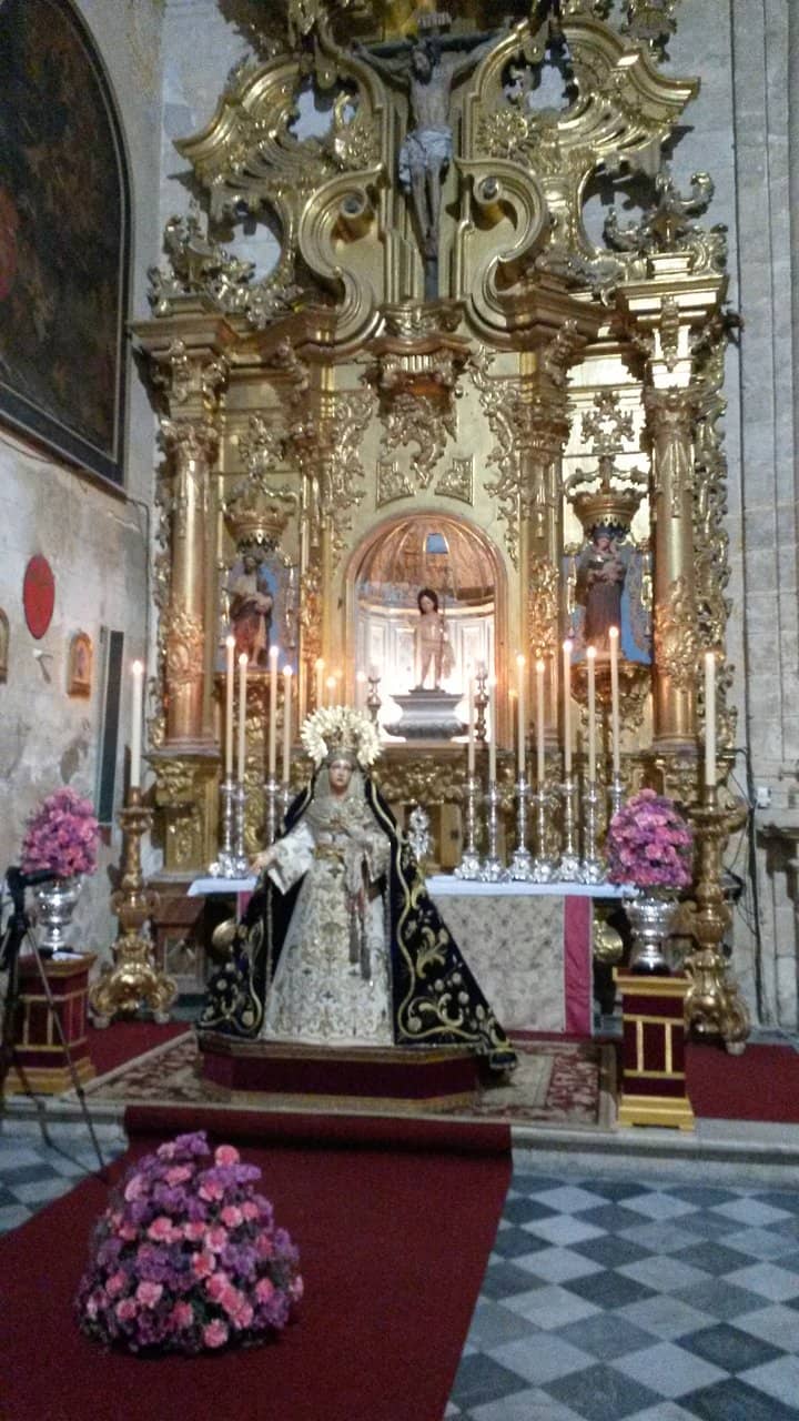 Superb Main Altarpiece