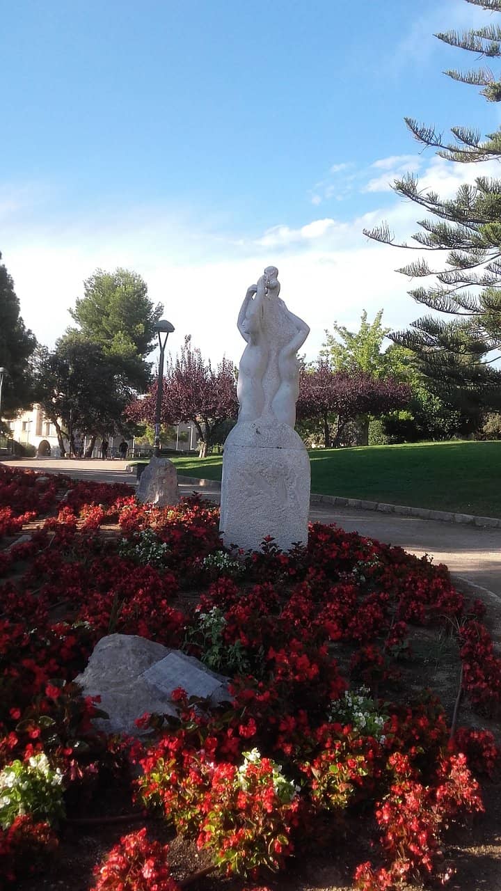 Roman Walls & Gardens