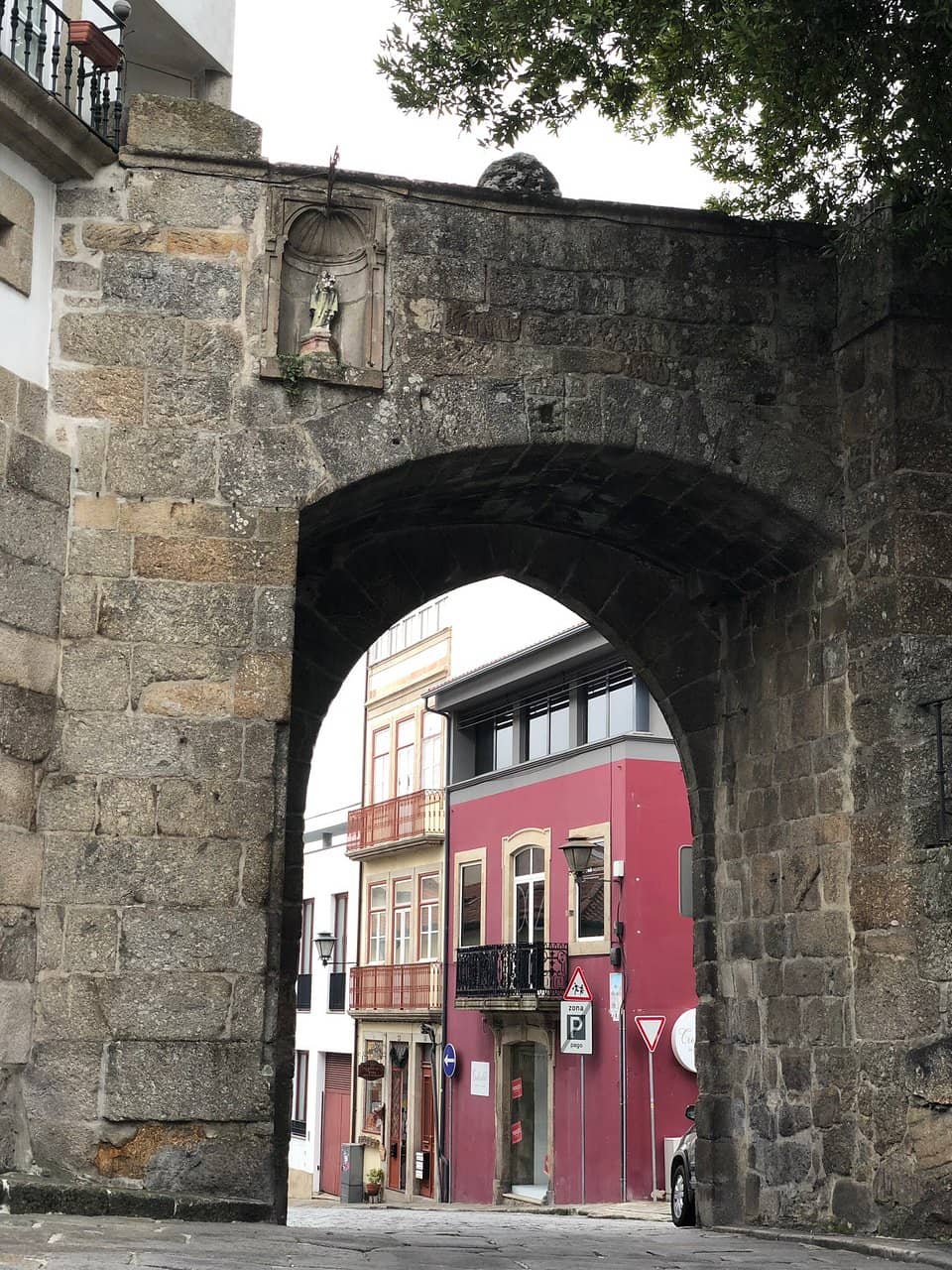 Cathedral Square (Adro da Sé)