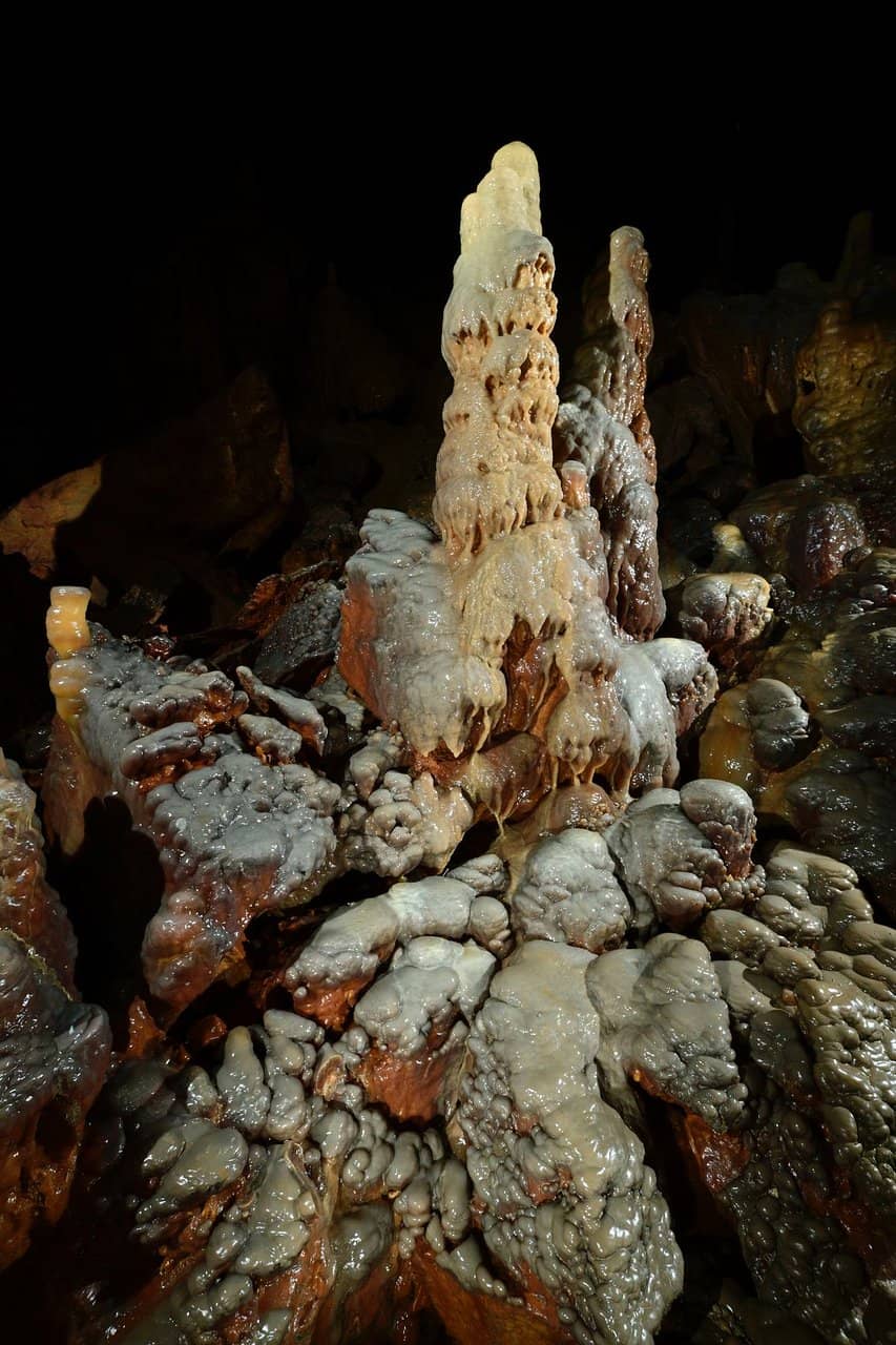 Giant Stalactites & Stalagmites