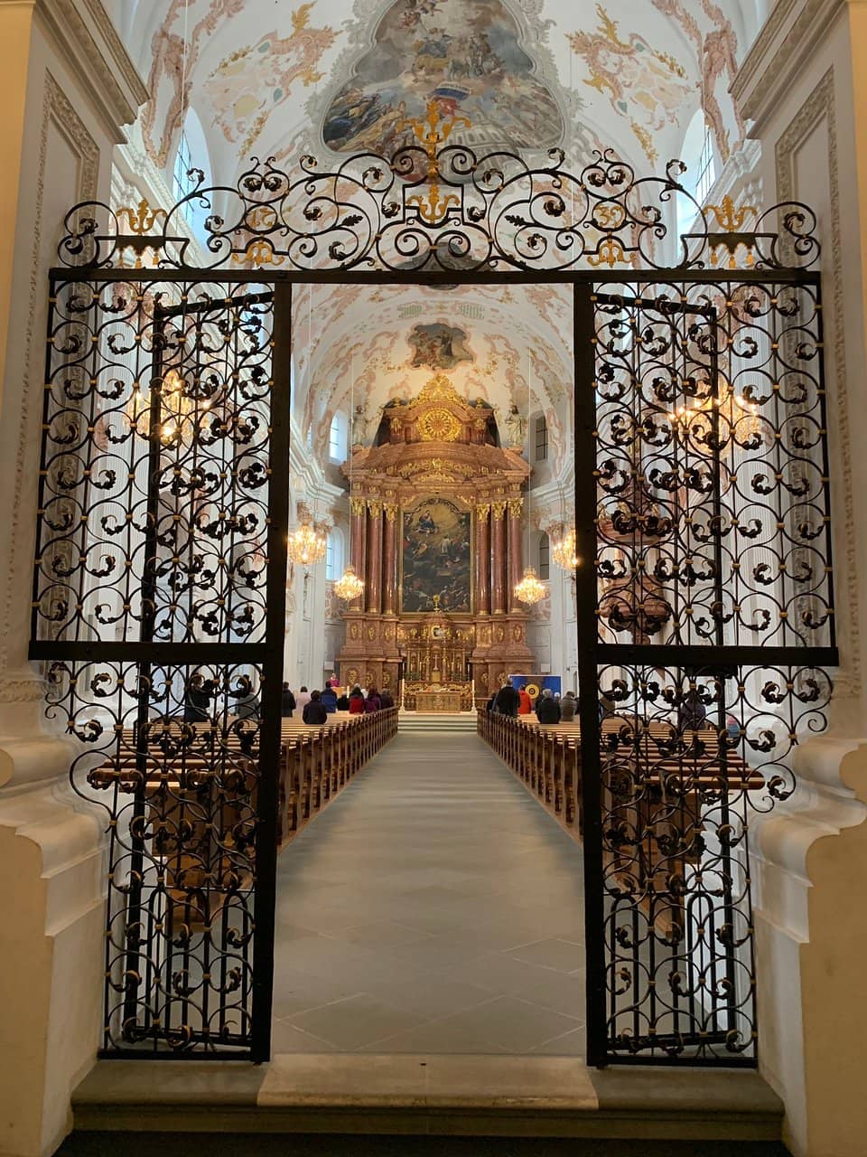 Stunning Altar