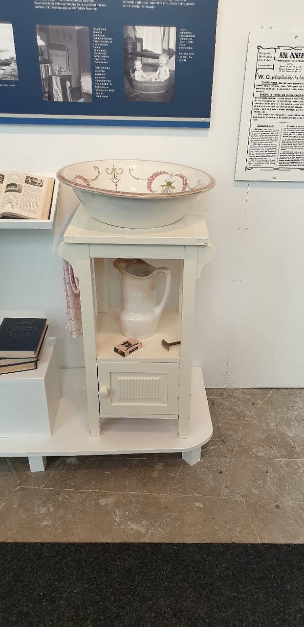 Original Interior & Equipment