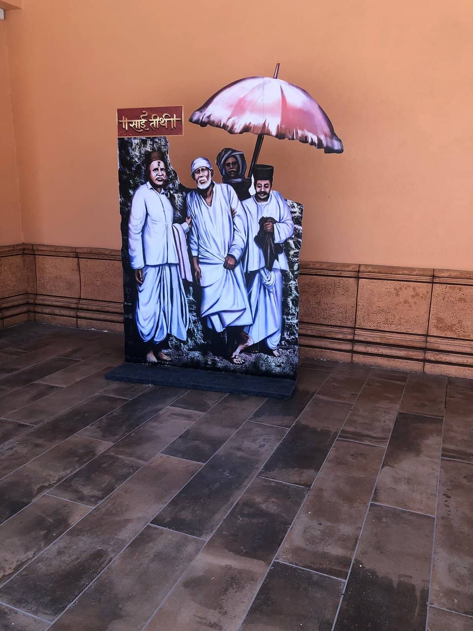 Spacious Temple Grounds