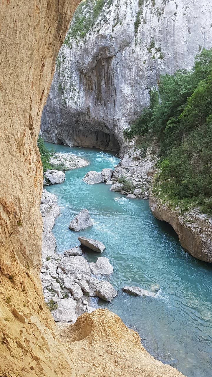 Vertical photo