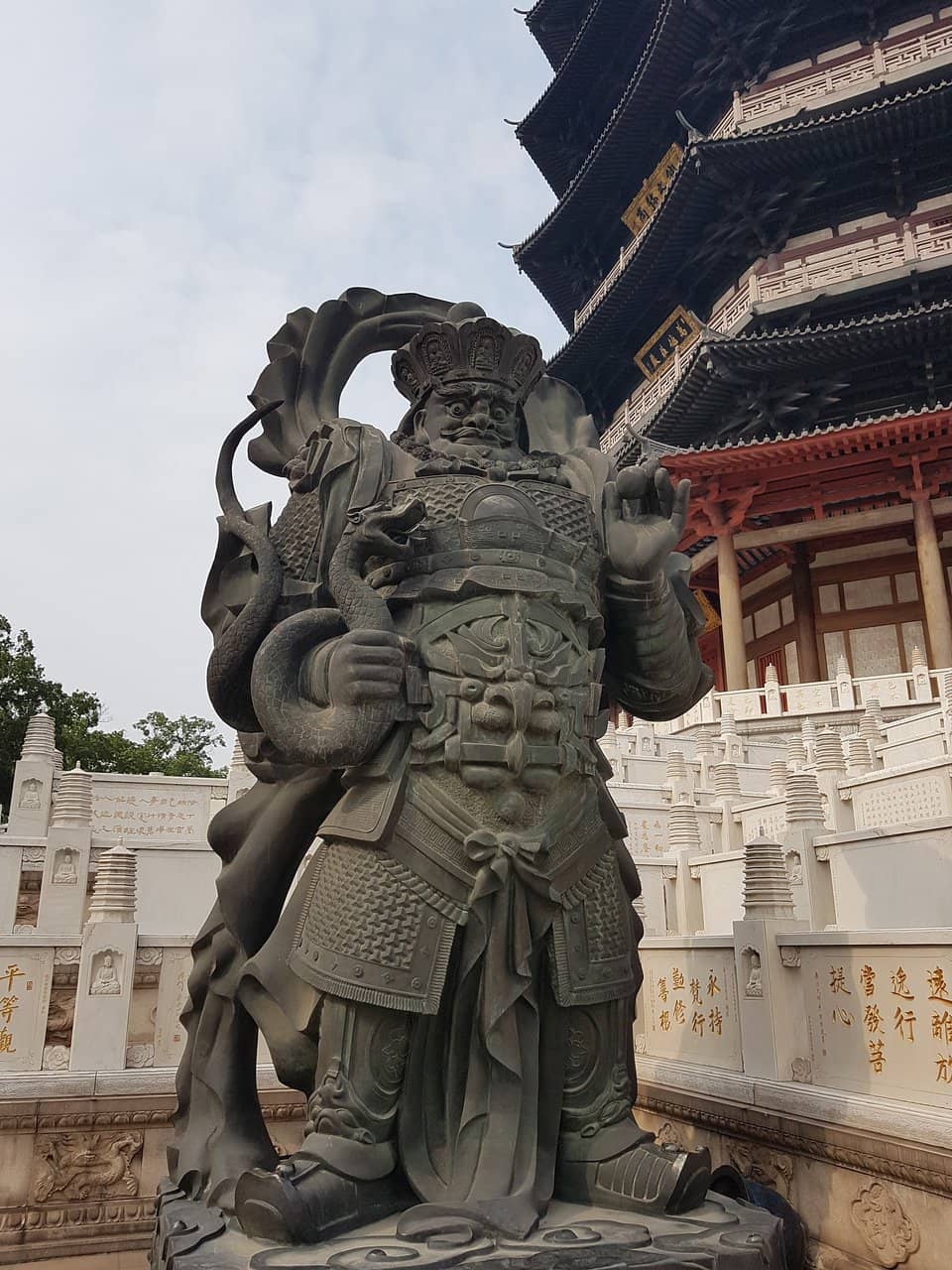 Arhat Statues