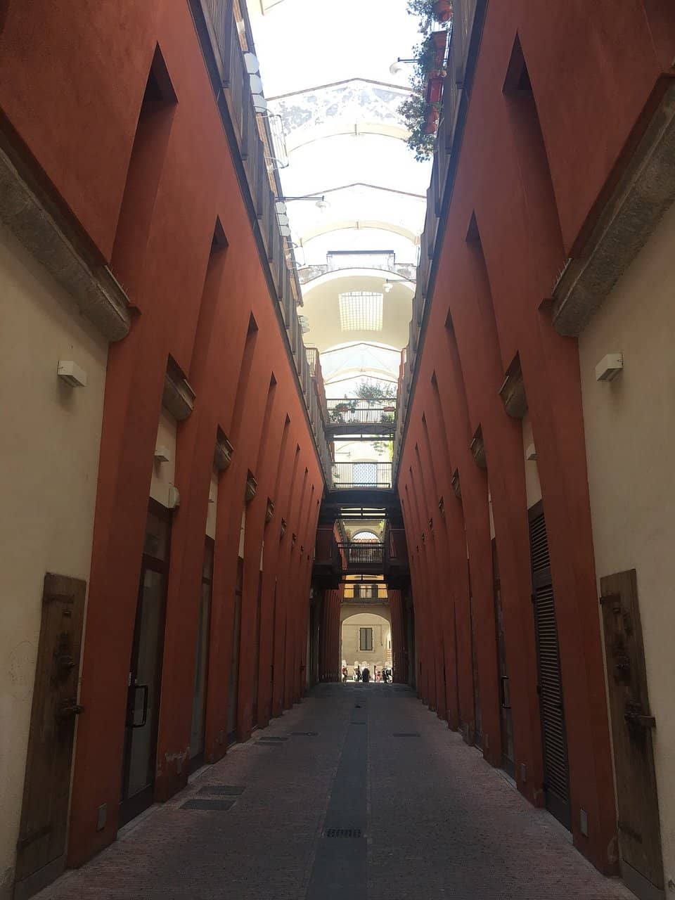 Courtyard Ambiance