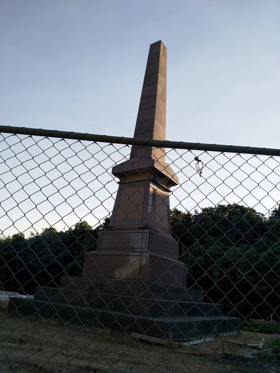 Sculptures & Waka Walkway