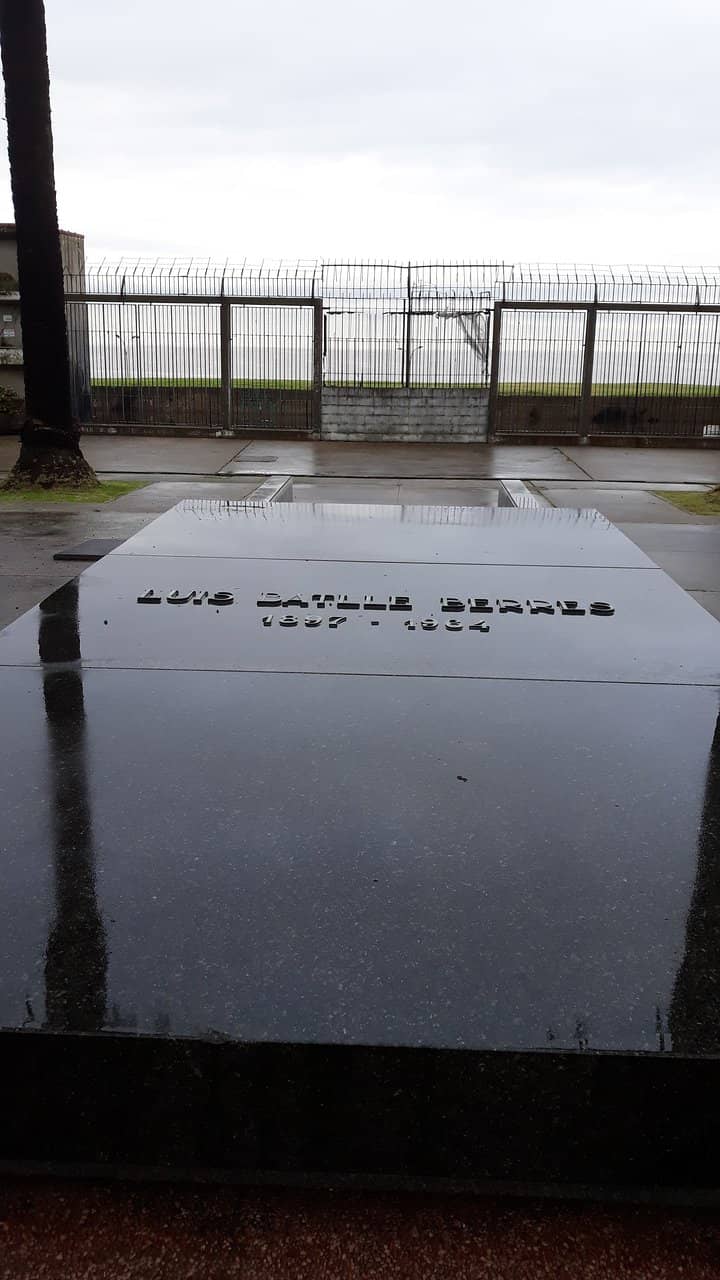 Mario Benedetti's Grave