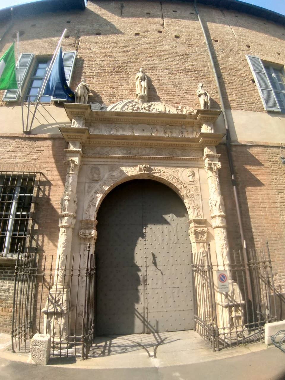 Vertical photo