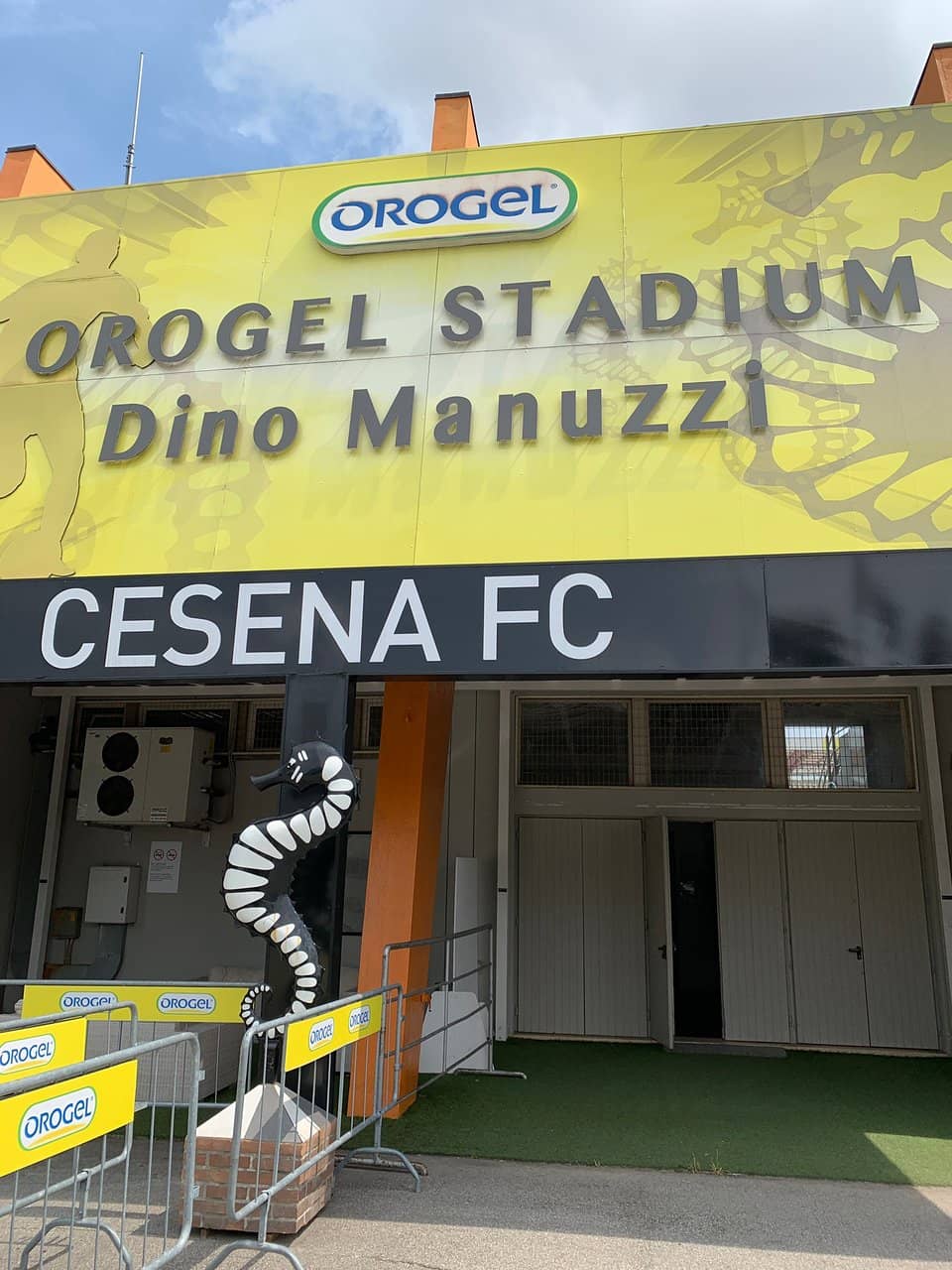 Curva Mare Atmosphere