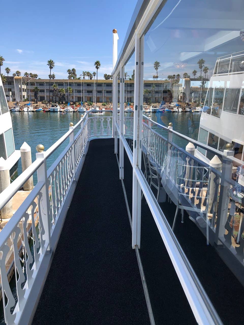 Harborfront Dining