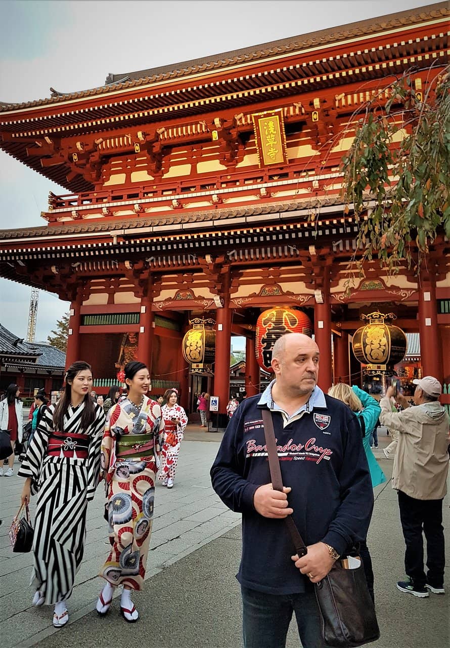 Kaminarimon Gate