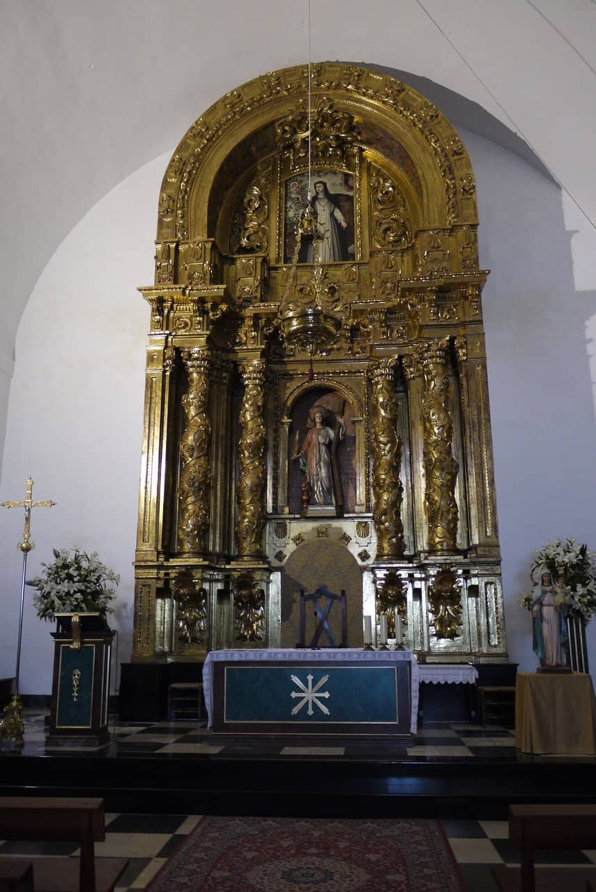 Panoramic Island Views