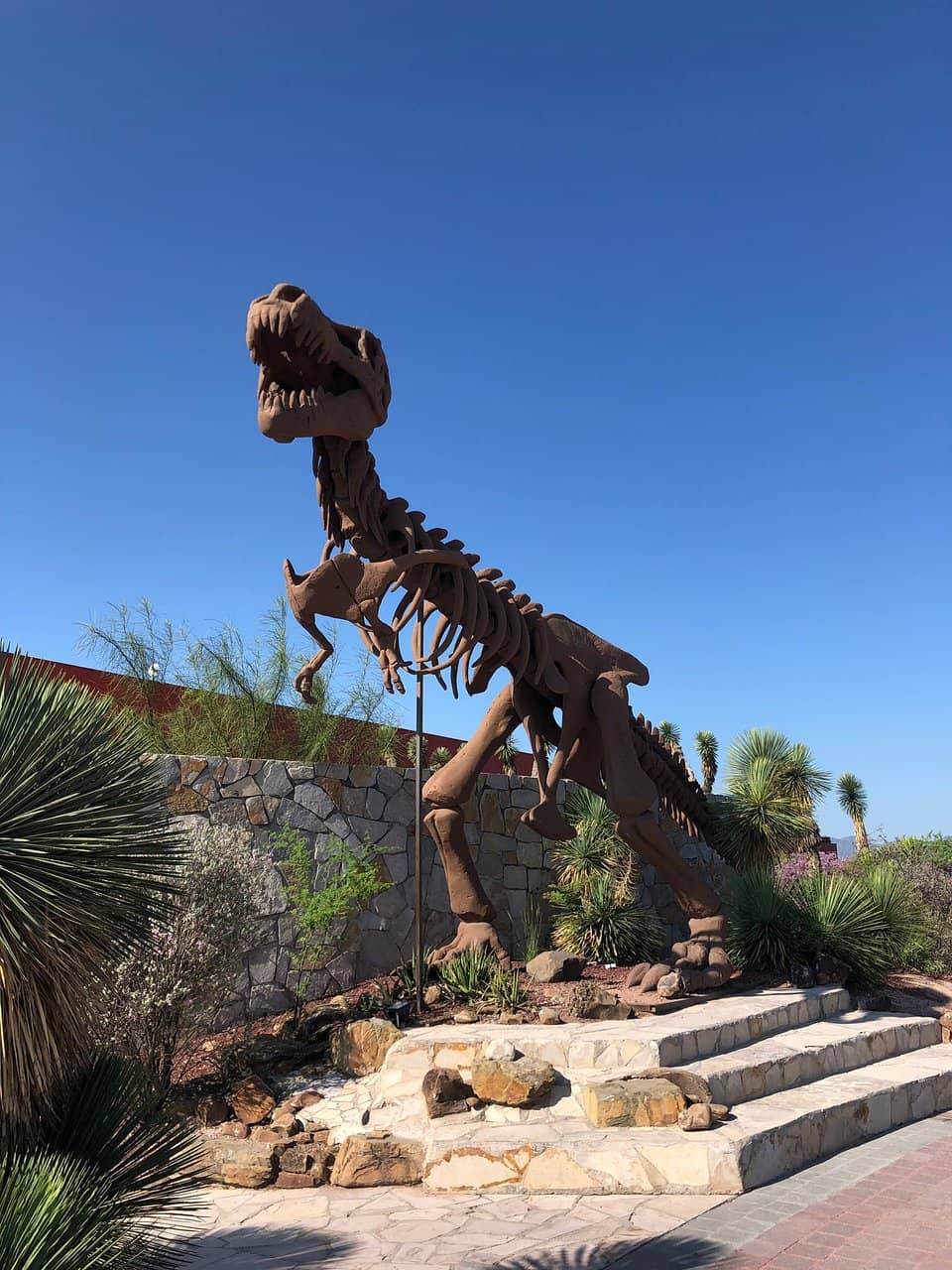 Crystal Cave & Gemstones