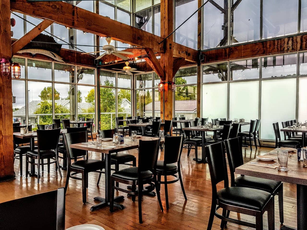 Bluffers Restaurant & Event Centre