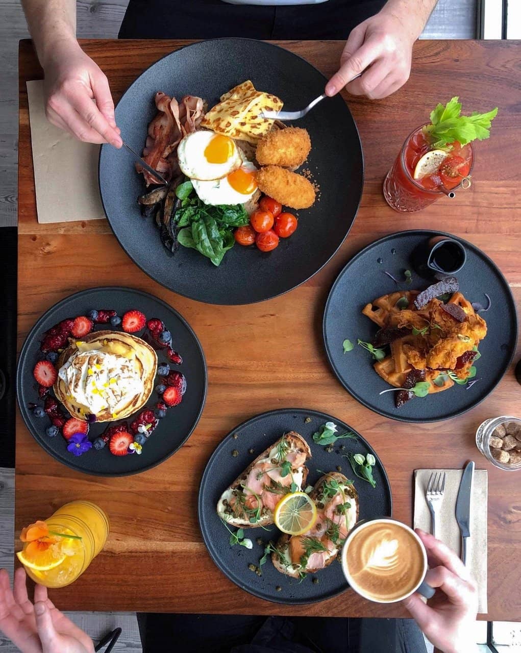 Oysters and Cocktails