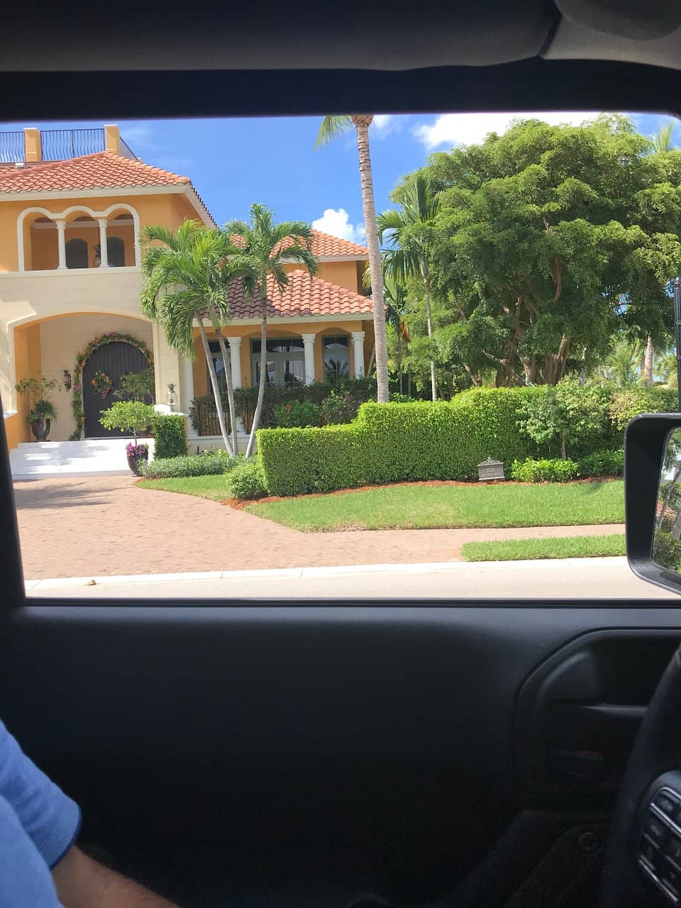 Cars on 5th Concours (Seasonal)