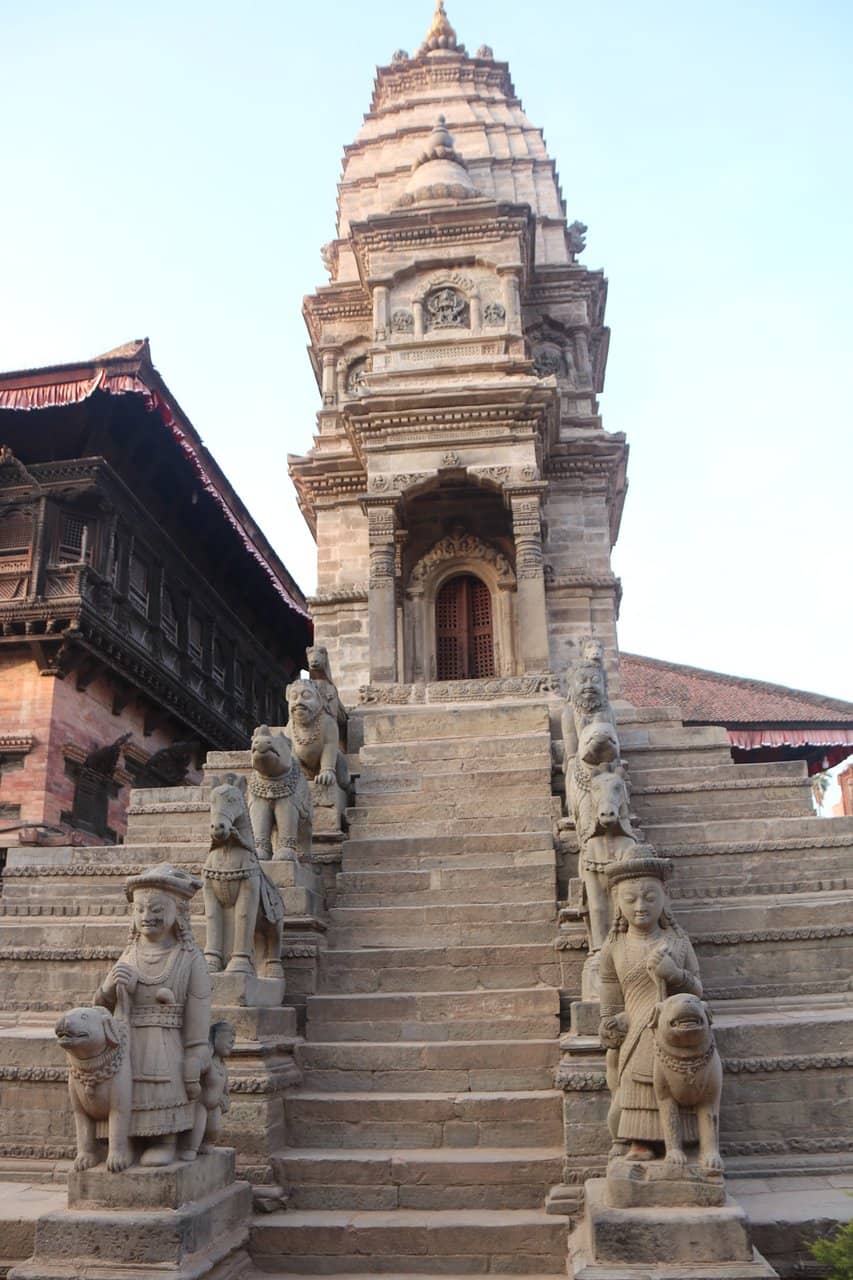 55 Window Royal Palace