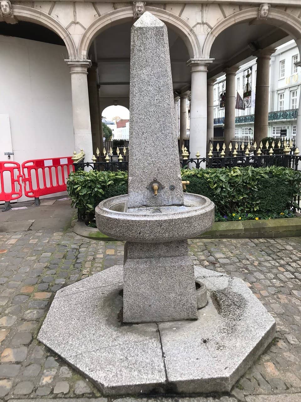 River Thames Stroll