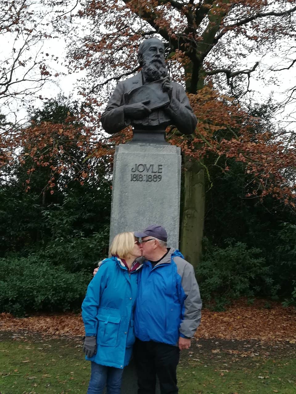 Chainsaw Sculptures & Art Panels