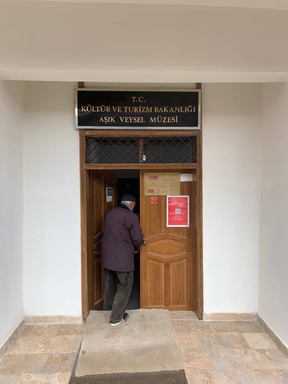 Exhibits for the Visually Impaired