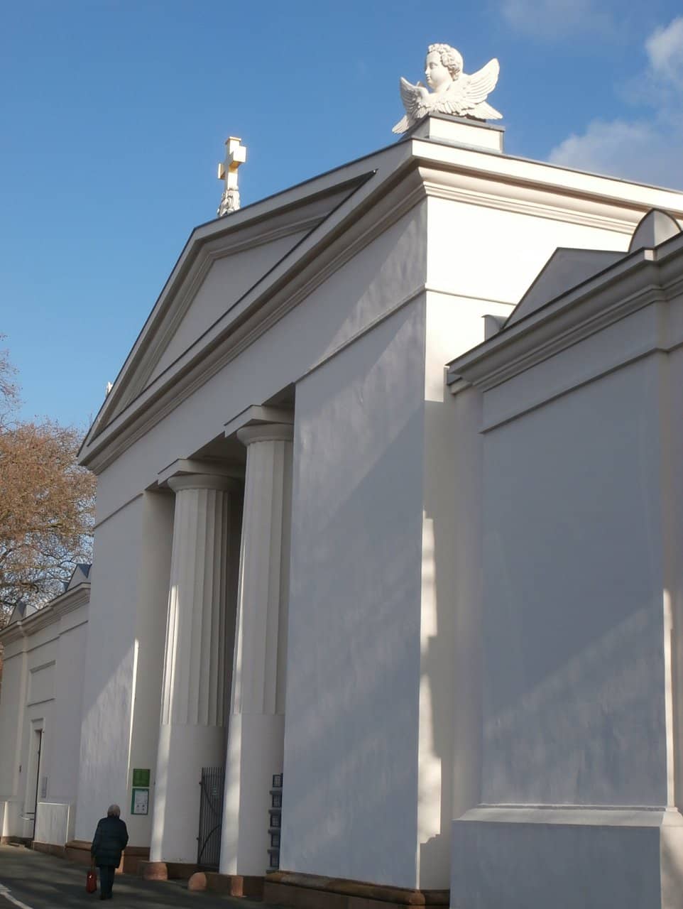 War Memorials & Family Graves