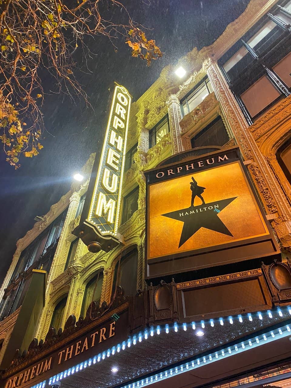 Intimate Lounge Experience