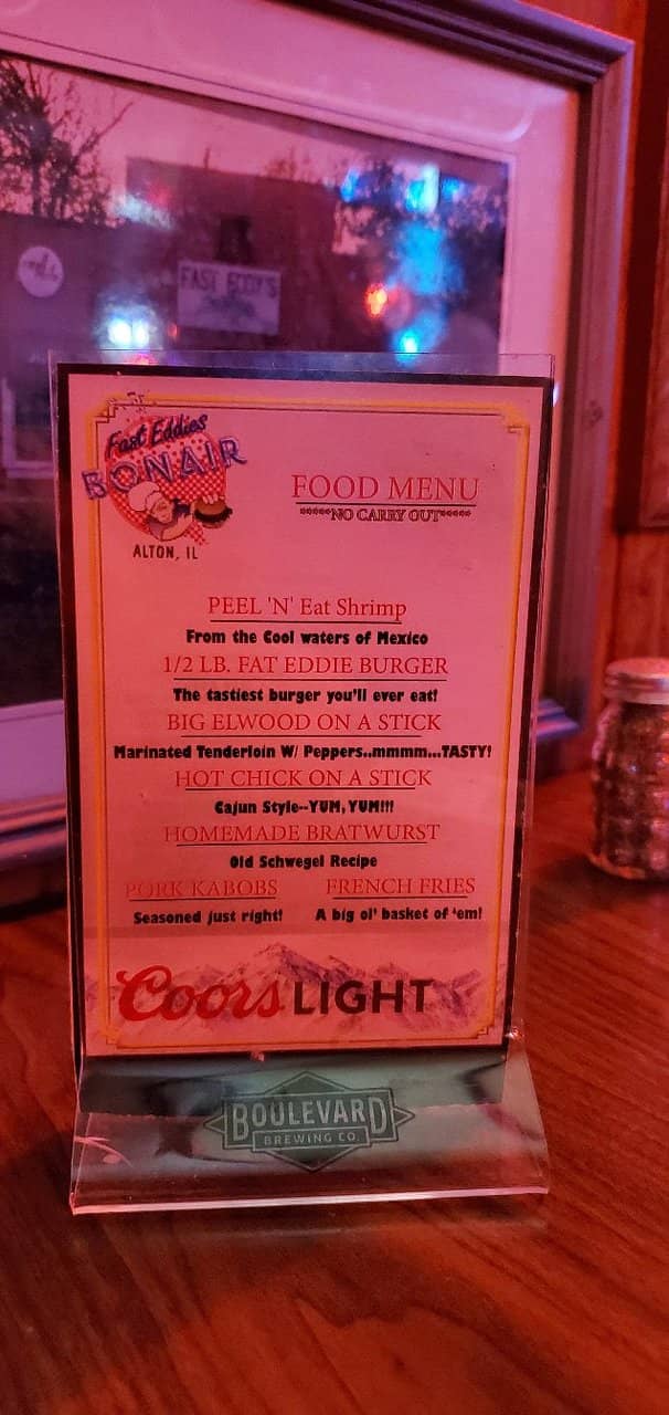 Live Music & Electric Atmosphere