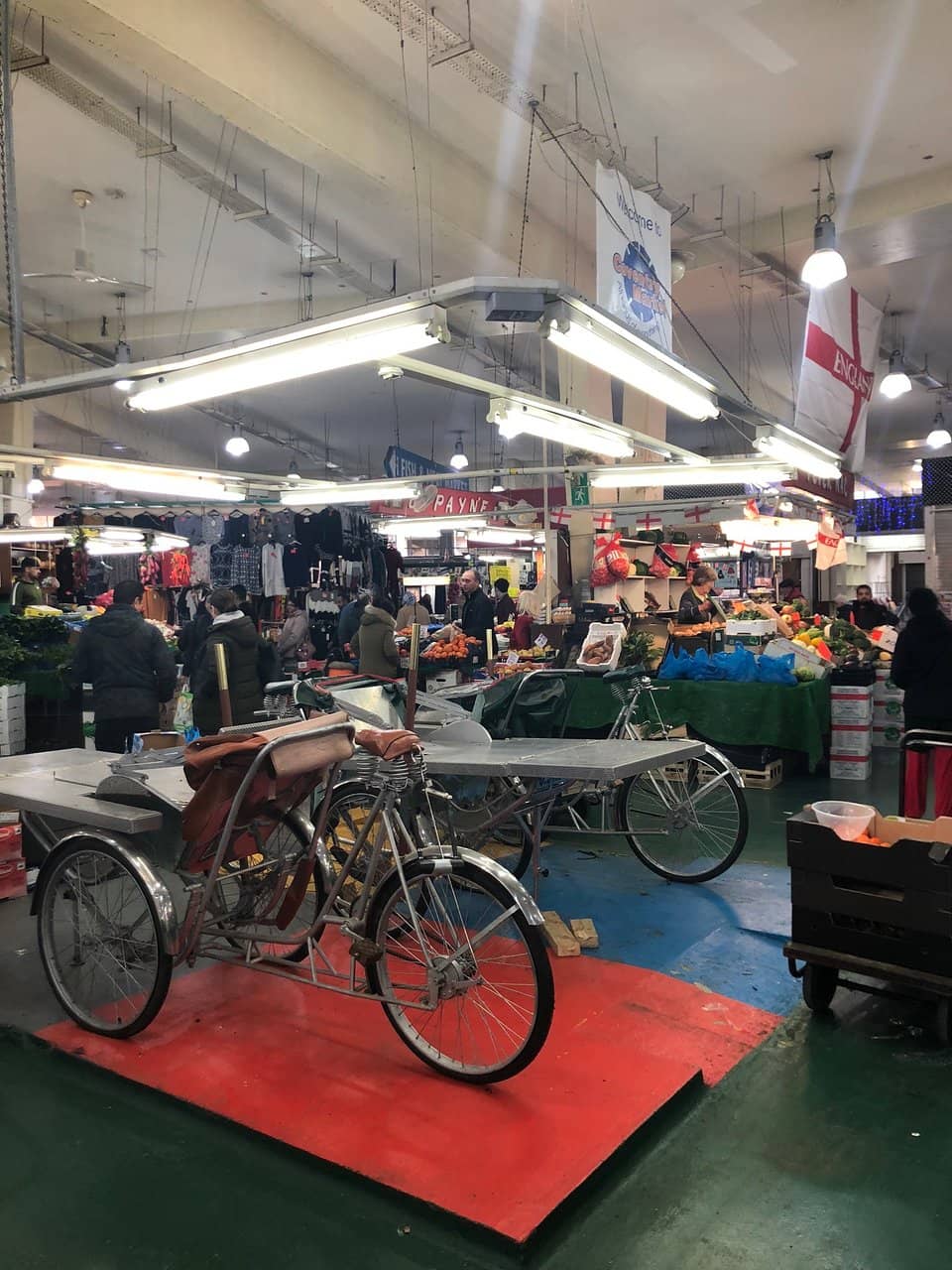 Artisanal & Secondhand Goods