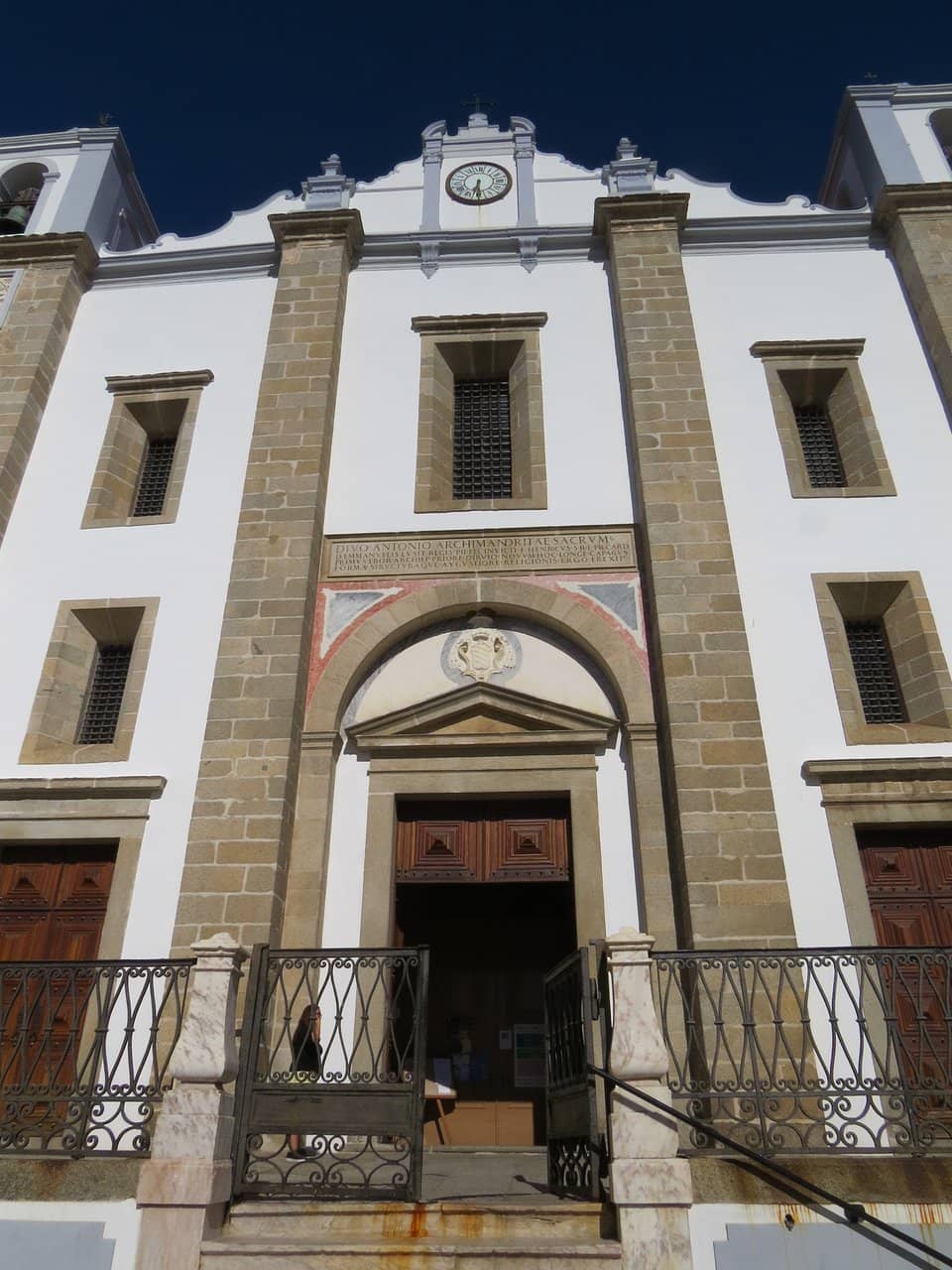 Praca do Giraldo Location