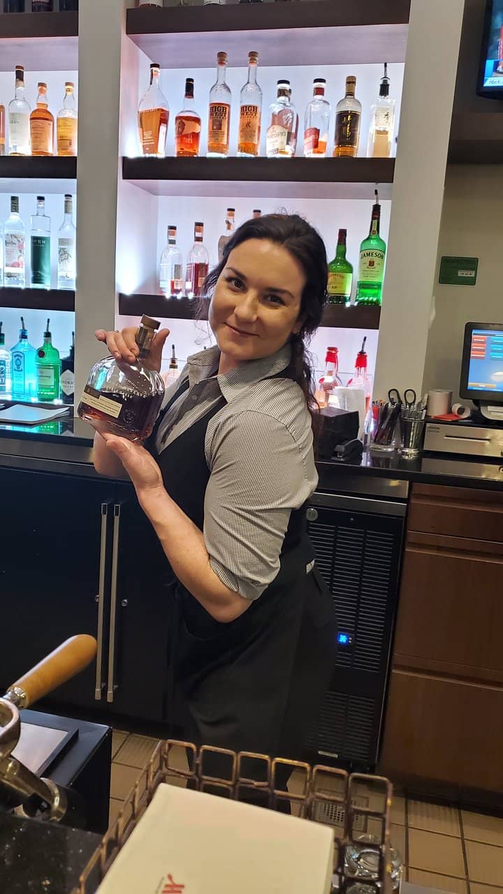 Luxurious Cocktails & Fine Dining