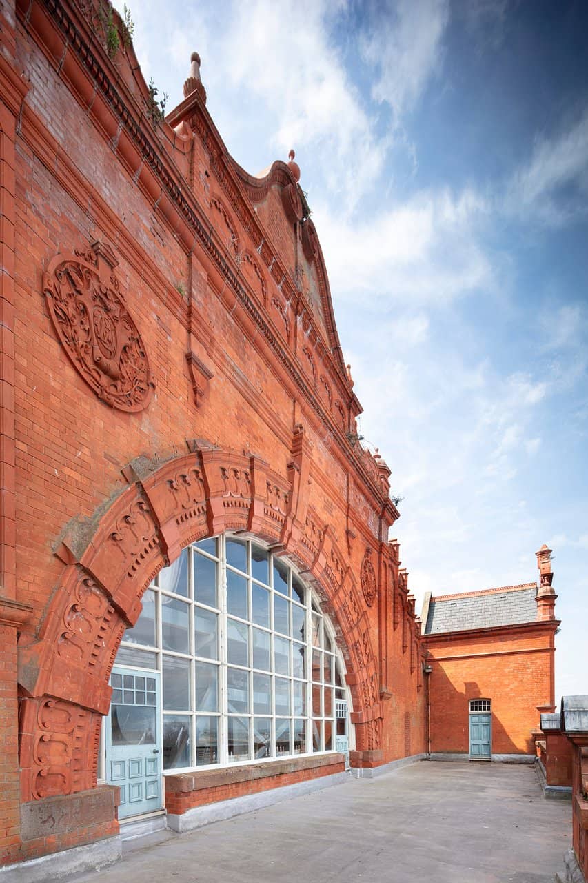 Behind-the-Scenes Theatre Tour